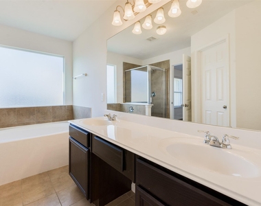 3426 Lily Ranch Drive - Photo Thumbnail 28