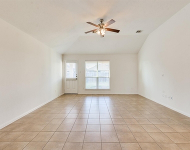 3426 Lily Ranch Drive - Photo Thumbnail 15
