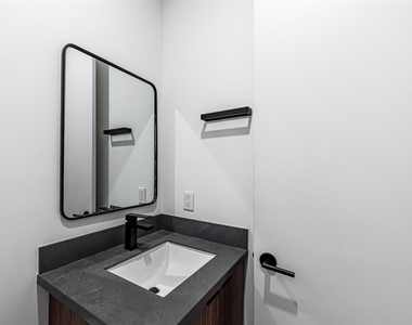 1601 Beech Drive - Photo Thumbnail 6