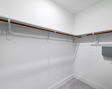 1601 Beech Drive - Photo Thumbnail 22