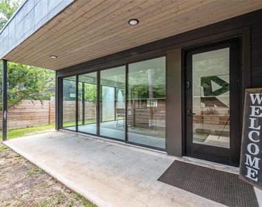 1601 Beech Drive - Photo Thumbnail 14