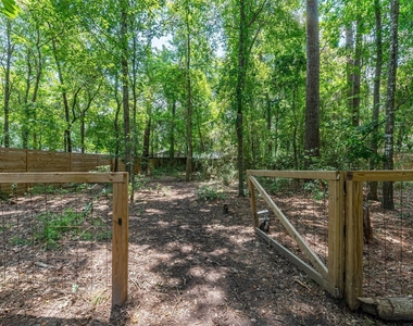 1601 Beech Drive - Photo Thumbnail 11