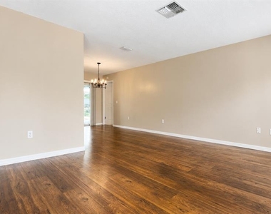 2469 Lackland Avenue - Photo Thumbnail 7