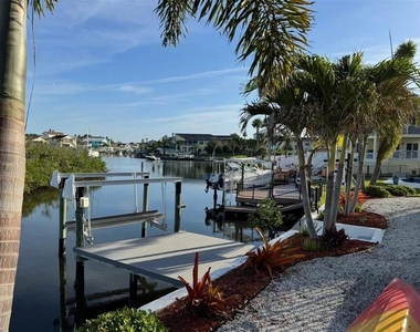 6029 Bayway Court - Photo Thumbnail 6