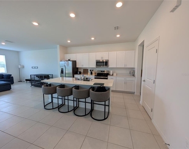 3385 Lapis Lake Drive - Photo Thumbnail 3