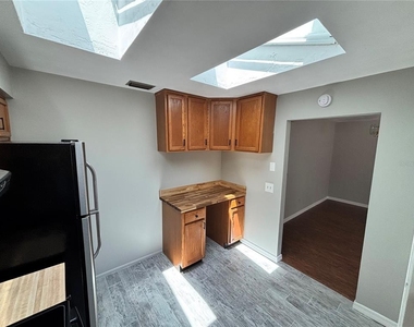 1187 Malone Court - Photo Thumbnail 6