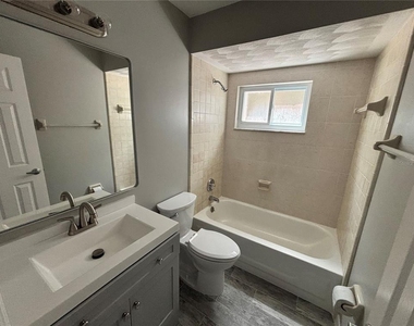 1187 Malone Court - Photo Thumbnail 14