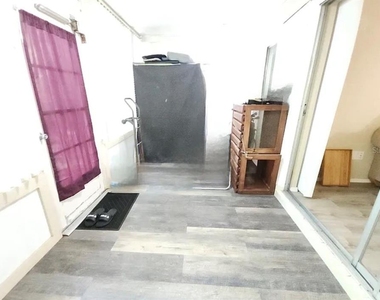 4240 Sheldon Place - Photo Thumbnail 17