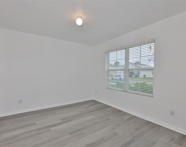 5461 Magdalene Way - Photo Thumbnail 4