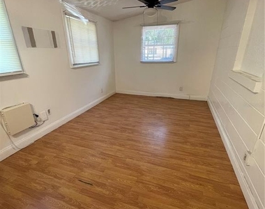 1339 13th Street W - Photo Thumbnail 8