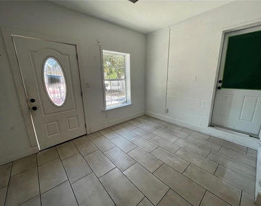 1339 13th Street W - Photo Thumbnail 4