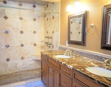 15903 Dover Cliffe Drive - Photo Thumbnail 10