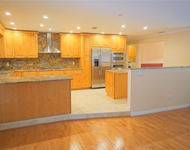 15903 Dover Cliffe Drive - Photo Thumbnail 7