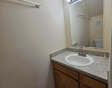5202 Sunridge Palms Drive - Photo Thumbnail 11