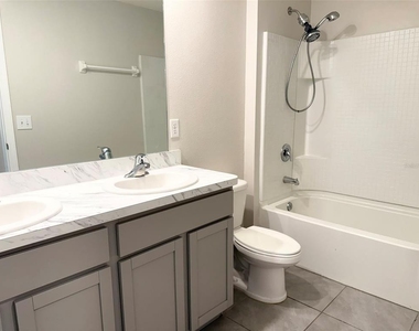 12131 White Cypress Place - Photo Thumbnail 20