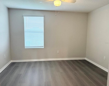 12131 White Cypress Place - Photo Thumbnail 11