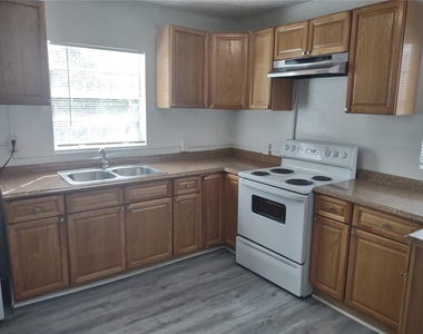 1407 Monroe Avenue - Photo Thumbnail 1
