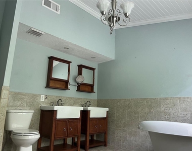 8015 Sycamore Drive - Photo Thumbnail 12