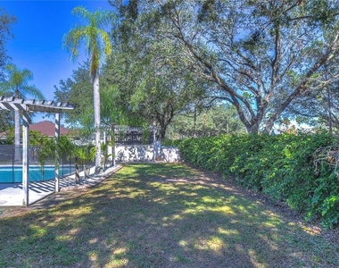 9502 Sunnyoak Drive - Photo Thumbnail 40