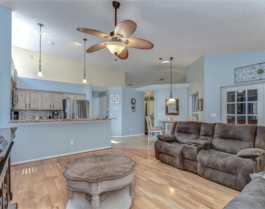 9502 Sunnyoak Drive - Photo Thumbnail 9