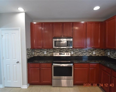 11405 Flora Springs Drive - Photo Thumbnail 14