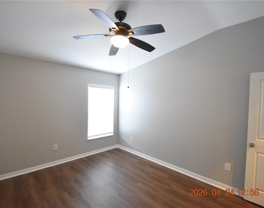 11405 Flora Springs Drive - Photo Thumbnail 31