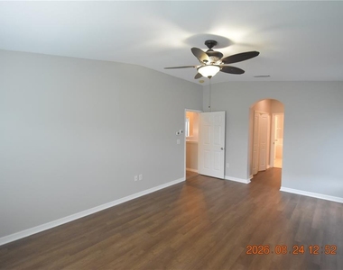 11405 Flora Springs Drive - Photo Thumbnail 22