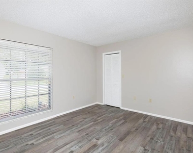 13309 Shadberry Lane - Photo Thumbnail 10
