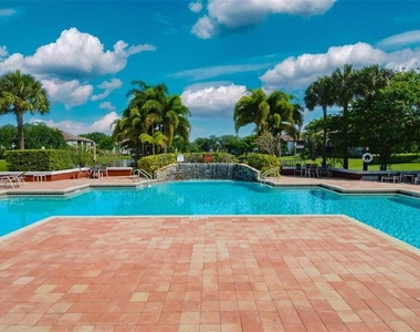 10263 Gandy Boulevard N - Photo Thumbnail 71