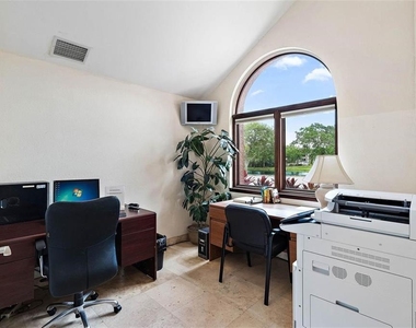 10263 Gandy Boulevard N - Photo Thumbnail 59