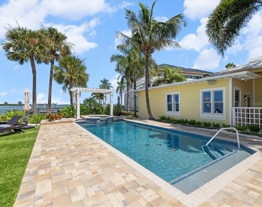 1828 Venetian Point Drive - Photo Thumbnail 5