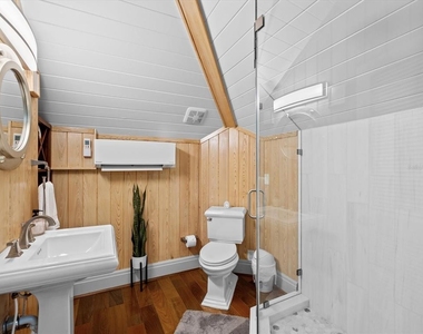 1828 Venetian Point Drive - Photo Thumbnail 64