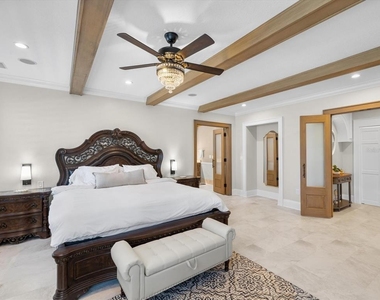 1828 Venetian Point Drive - Photo Thumbnail 52