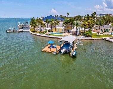 1828 Venetian Point Drive - Photo Thumbnail 43