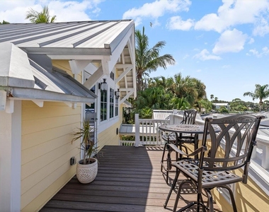 1828 Venetian Point Drive - Photo Thumbnail 36