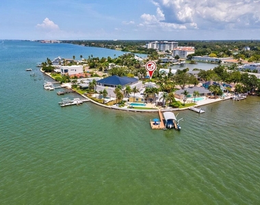 1828 Venetian Point Drive - Photo Thumbnail 57