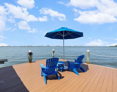1828 Venetian Point Drive - Photo Thumbnail 10