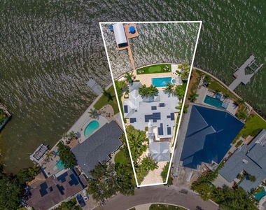 1828 Venetian Point Drive - Photo Thumbnail 3