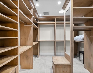 1828 Venetian Point Drive - Photo Thumbnail 29