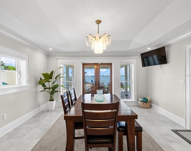 1828 Venetian Point Drive - Photo Thumbnail 19
