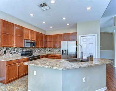 6716 Bluff Meadow Court - Photo Thumbnail 23