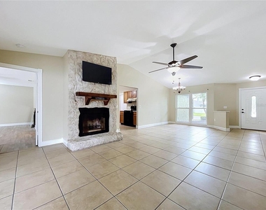 743 Stillview Circle - Photo Thumbnail 5