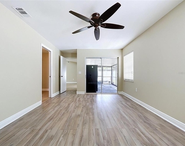 743 Stillview Circle - Photo Thumbnail 14