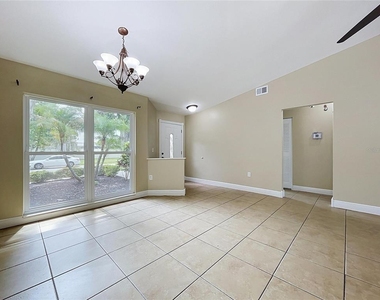 743 Stillview Circle - Photo Thumbnail 4