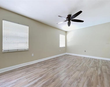 743 Stillview Circle - Photo Thumbnail 9