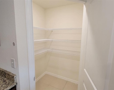 1102 Coastal Hammock Avenue - Photo Thumbnail 9