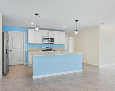 16555 Mosaic Oar Drive - Photo Thumbnail 9