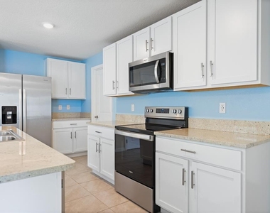 16555 Mosaic Oar Drive - Photo Thumbnail 6