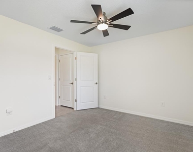 16555 Mosaic Oar Drive - Photo Thumbnail 18
