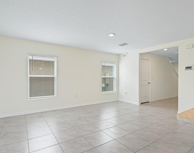 16555 Mosaic Oar Drive - Photo Thumbnail 12